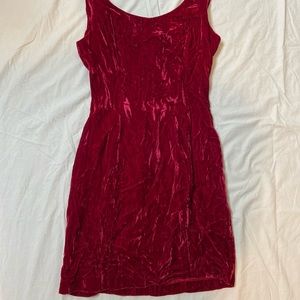 Crushed velvet red dress
